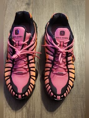 Nike Women’s Pink & Orange Athletic Shox Sneakers